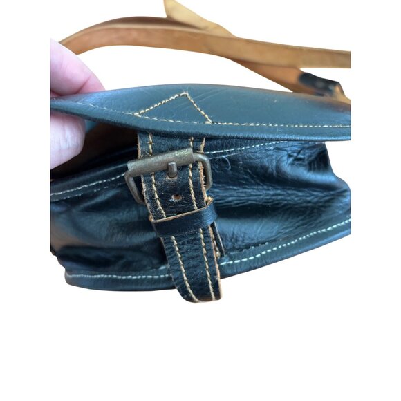 Vintage Handcrafted Black Leather Crossbody Bag With Embossed Design - Picture 9 of 16